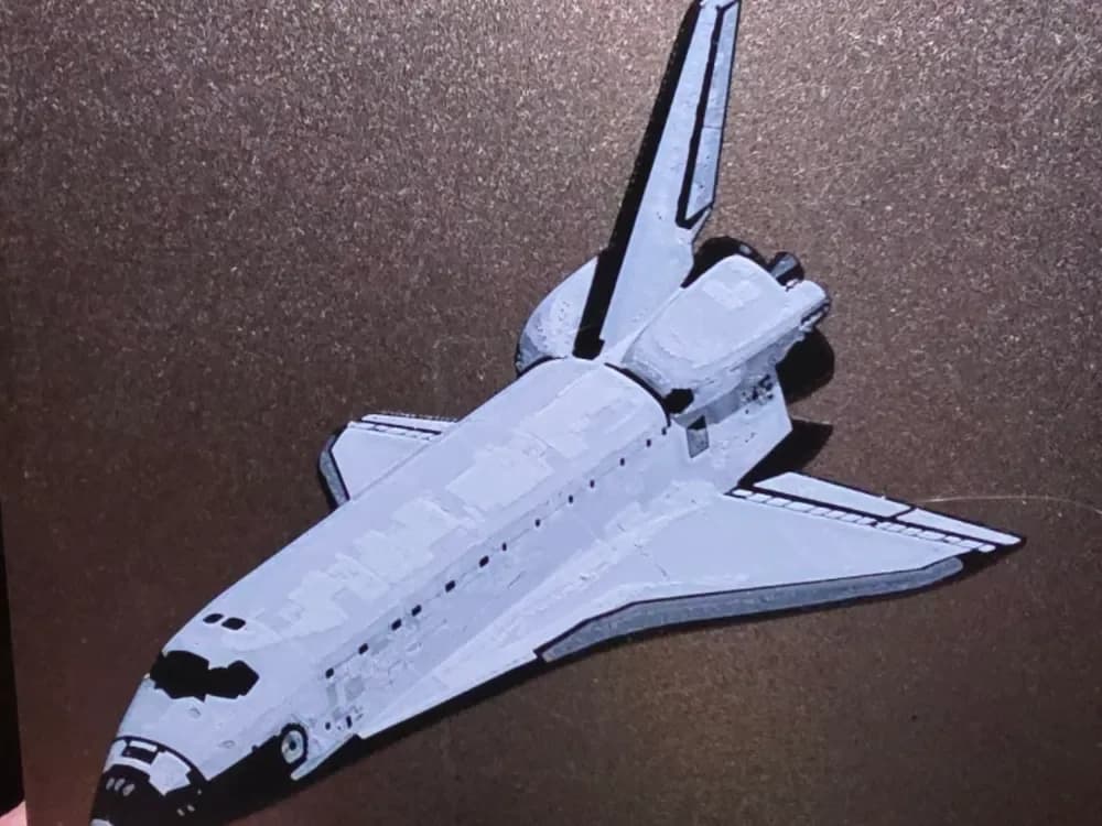 Space Shuttle Hueforge 2 color (Black and White) by AirMechDesigns HueForge model: Space Shuttle Hueforge 2 color (Black and White) by AirMechDesigns