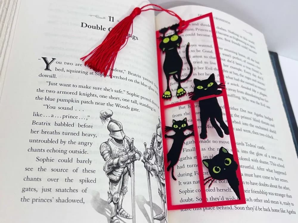 Cats Being Cats Bookmark by 3djd HueForge model: Cats Being Cats Bookmark by 3djd