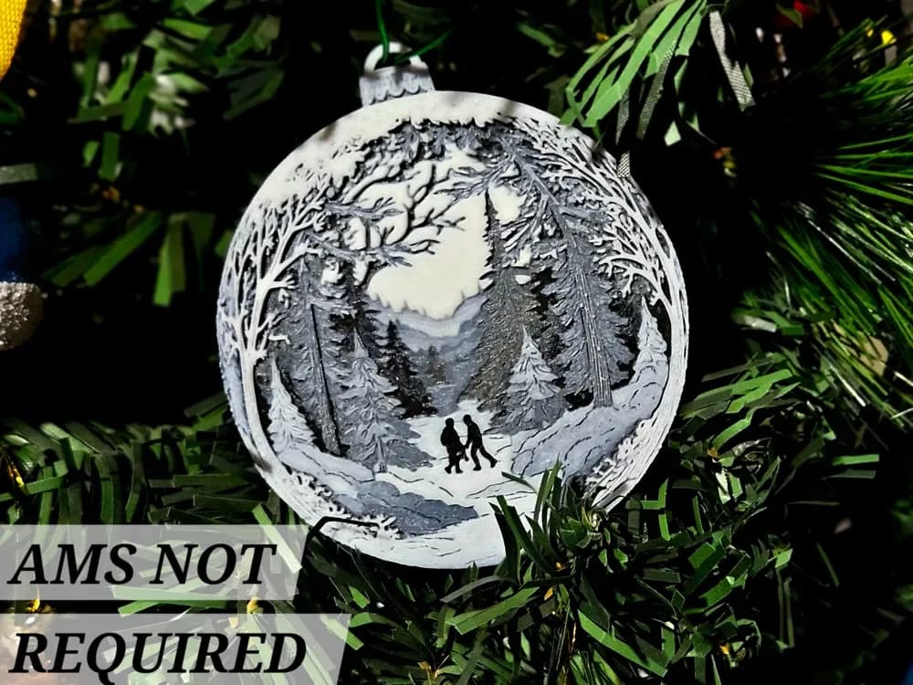 Hand in Hand in The Snow - Christmas Bauble by C3D HueForge model: Hand in Hand in The Snow - Christmas Bauble by C3D